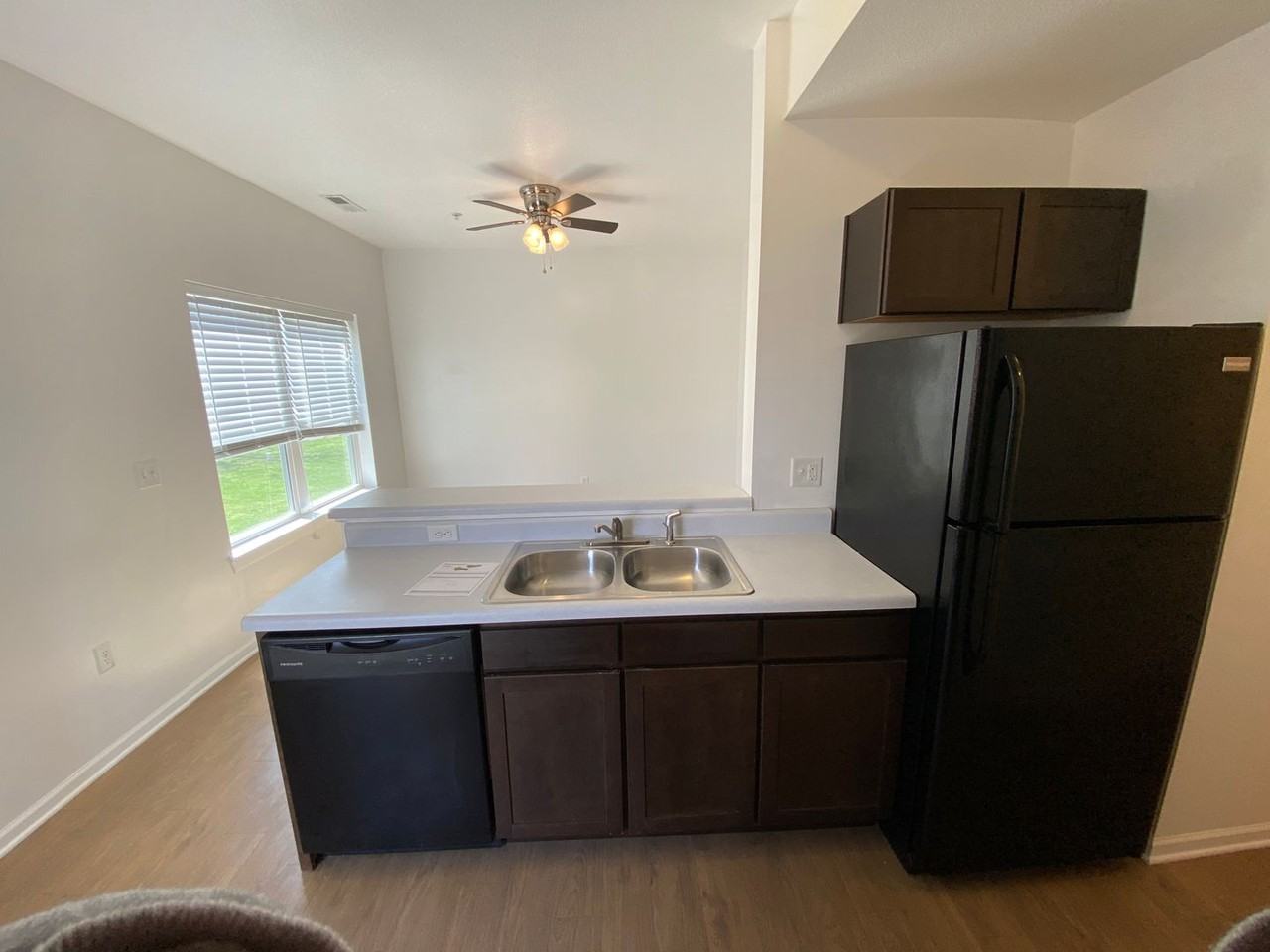 404 404 Jefferson St - 404 Jefferson St. #H - Photo 2 of 11