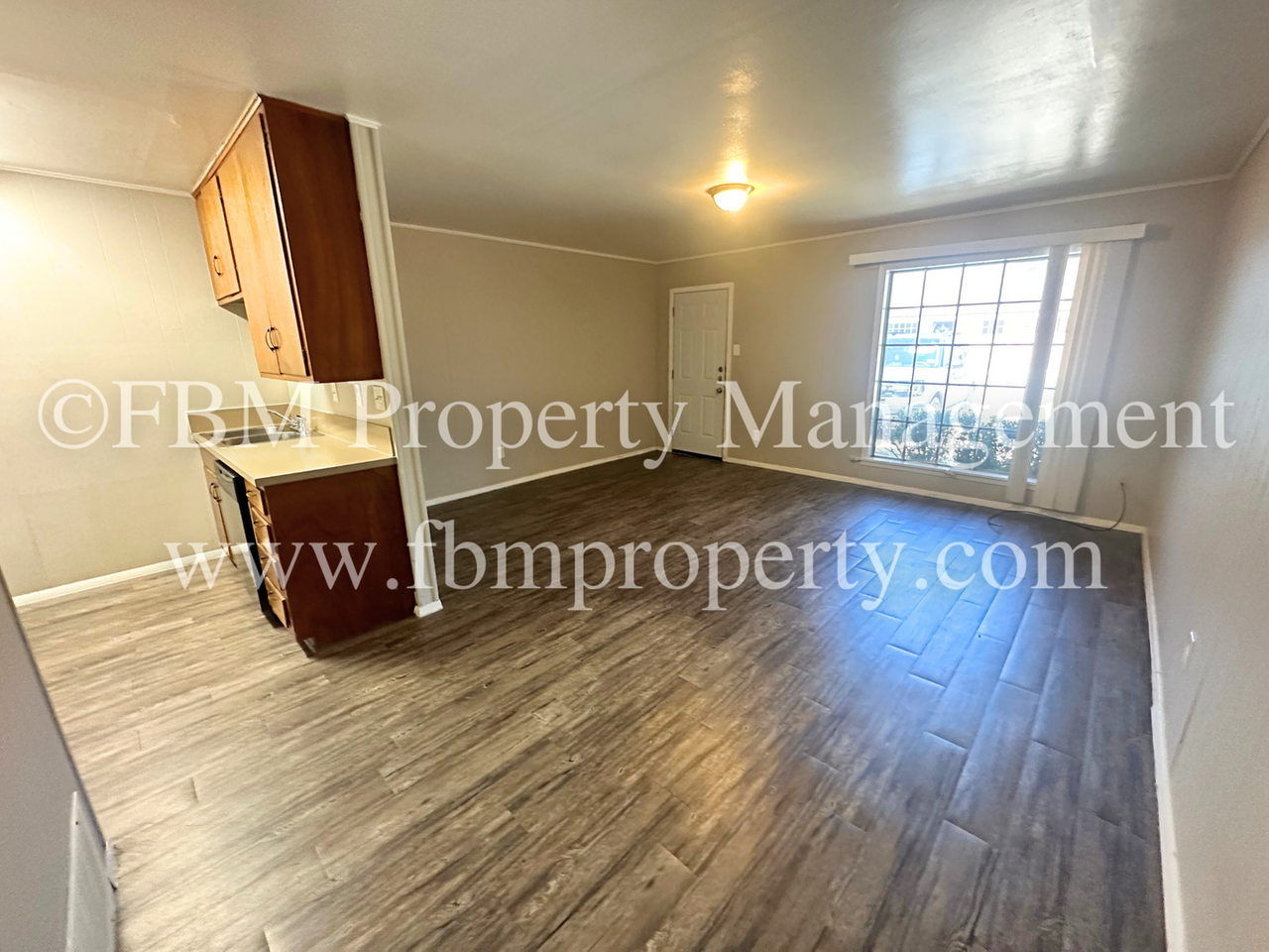 2107 Bowie Dr #H - Photo 4 of 14
