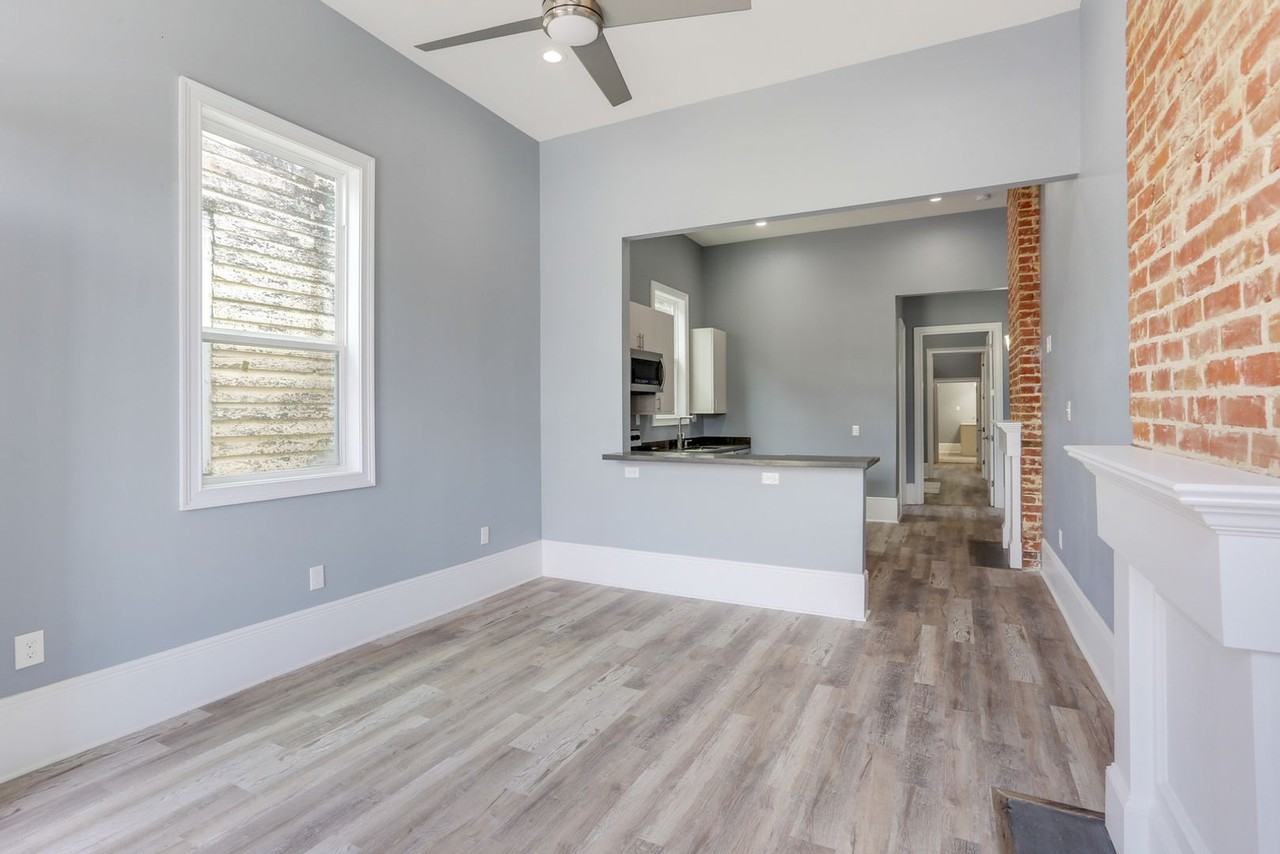 2508 2508 - 2510 First Street - 2510 #2510 - Photo 2 of 9