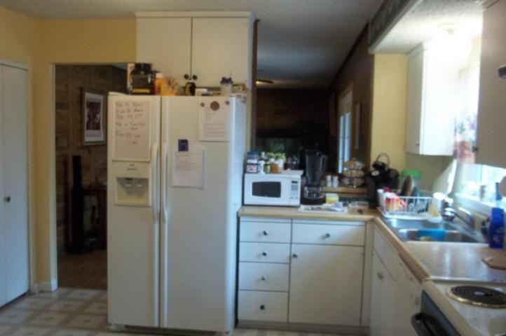 1605 Plough St - Photo 3 of 7