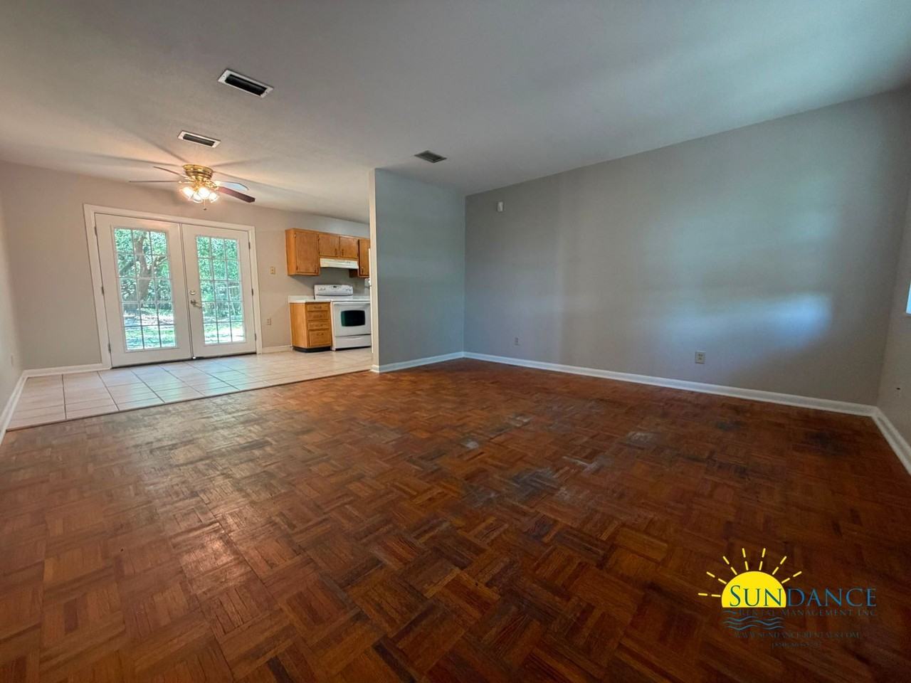 210 Buck Dr Ne - Photo 2 of 18