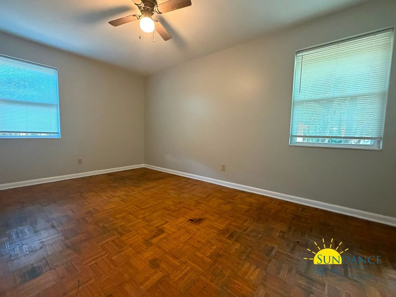 210 Buck Dr Ne - Photo 3 of 18