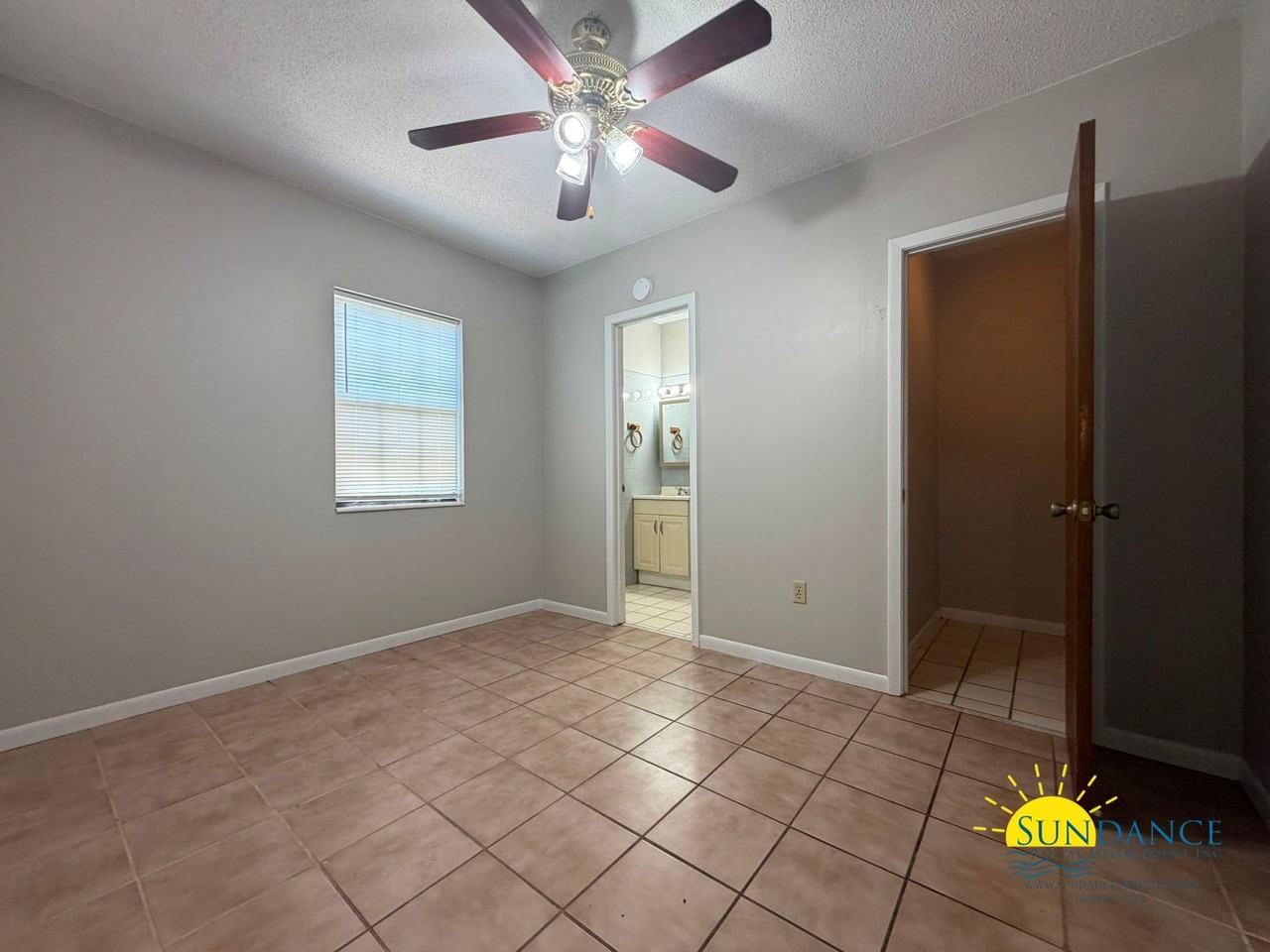 210 Buck Dr Ne - Photo 6 of 18