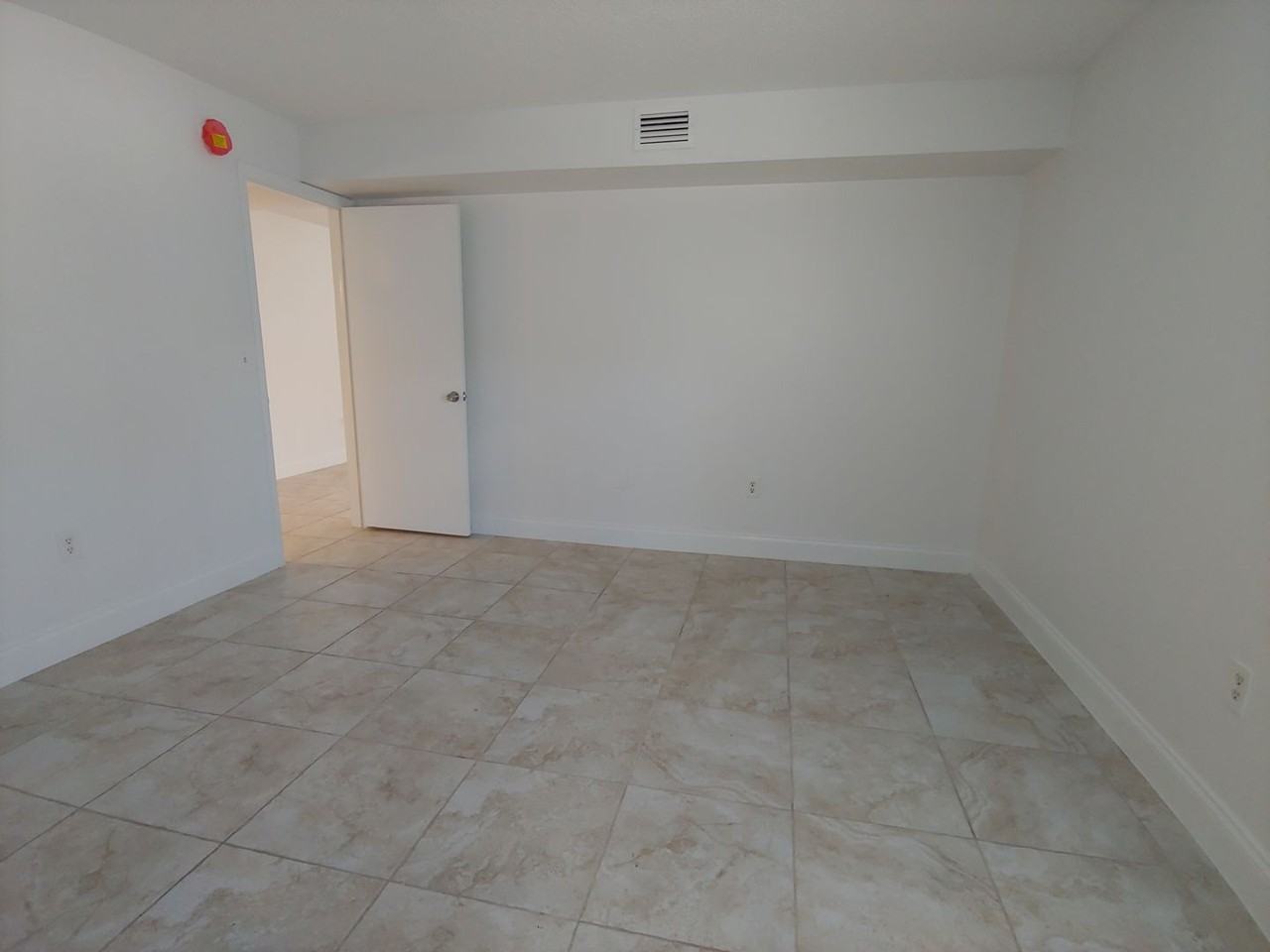 5324 Desoto Pl #A - Photo 7 of 18
