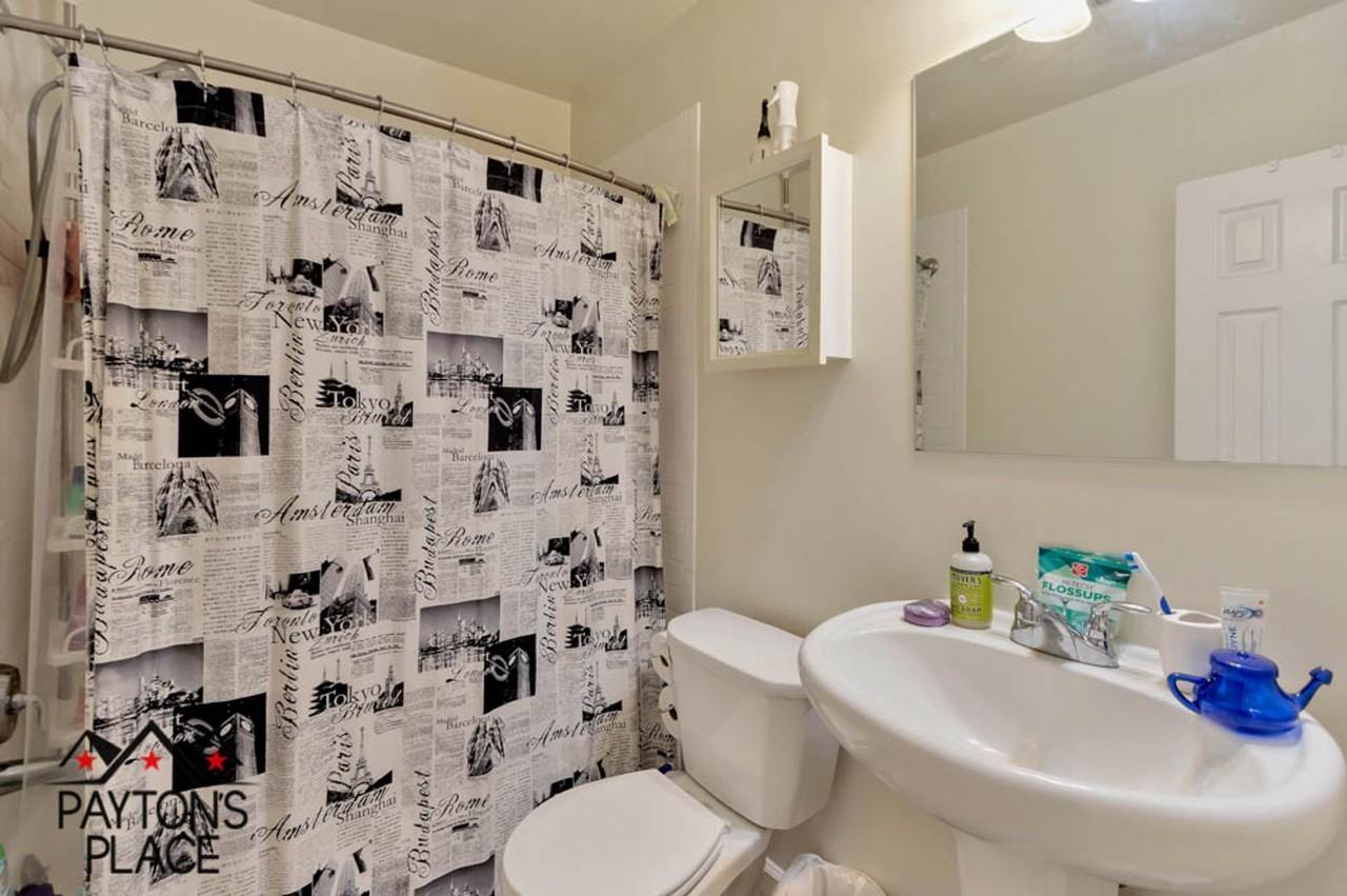 1658 W Virginia Ave Ne - Photo 7 of 22
