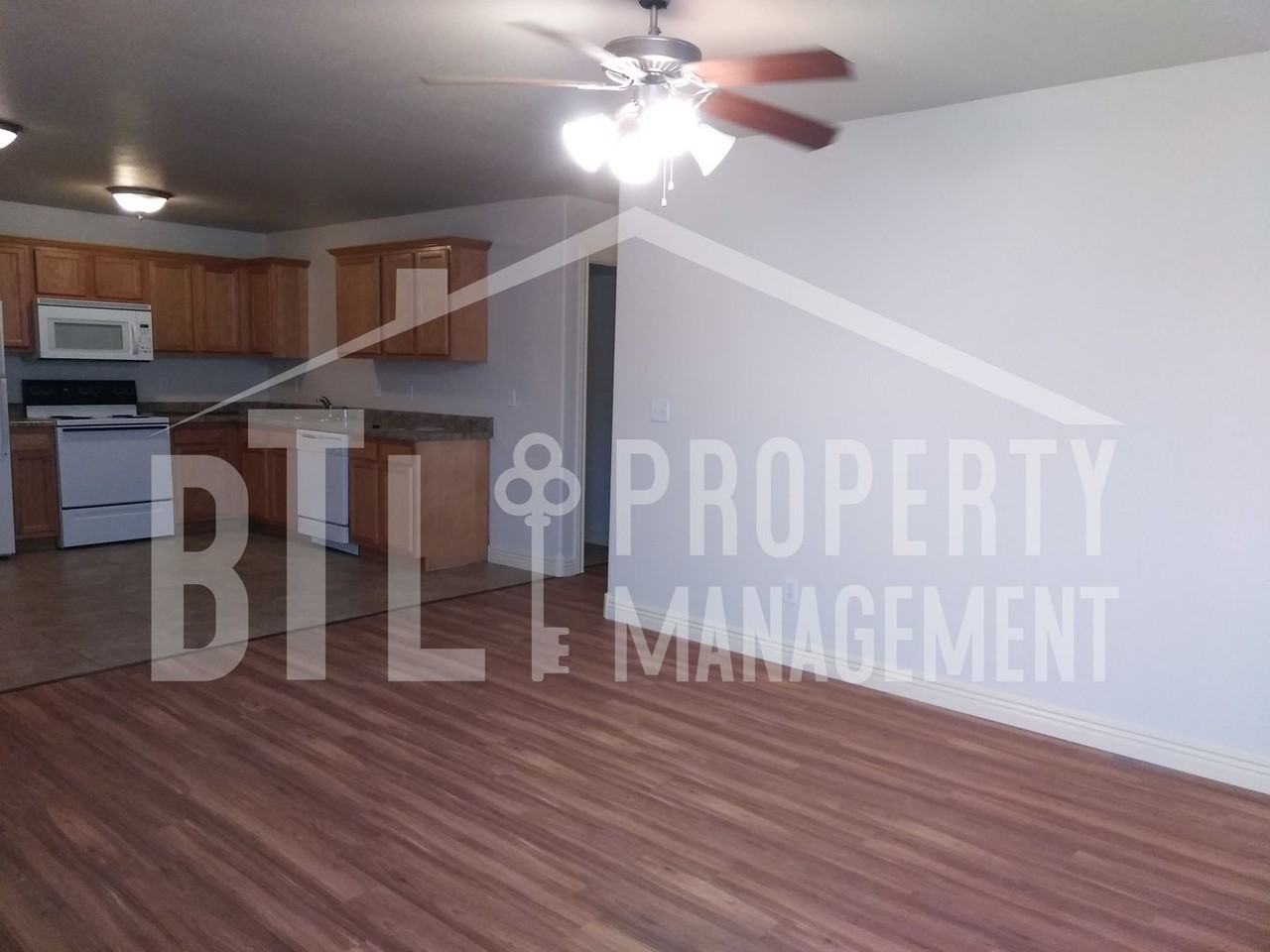143 Proverbs Ct - Photo 3 of 9