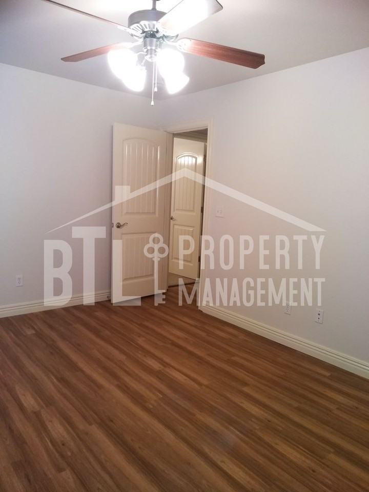143 Proverbs Ct - Photo 5 of 9