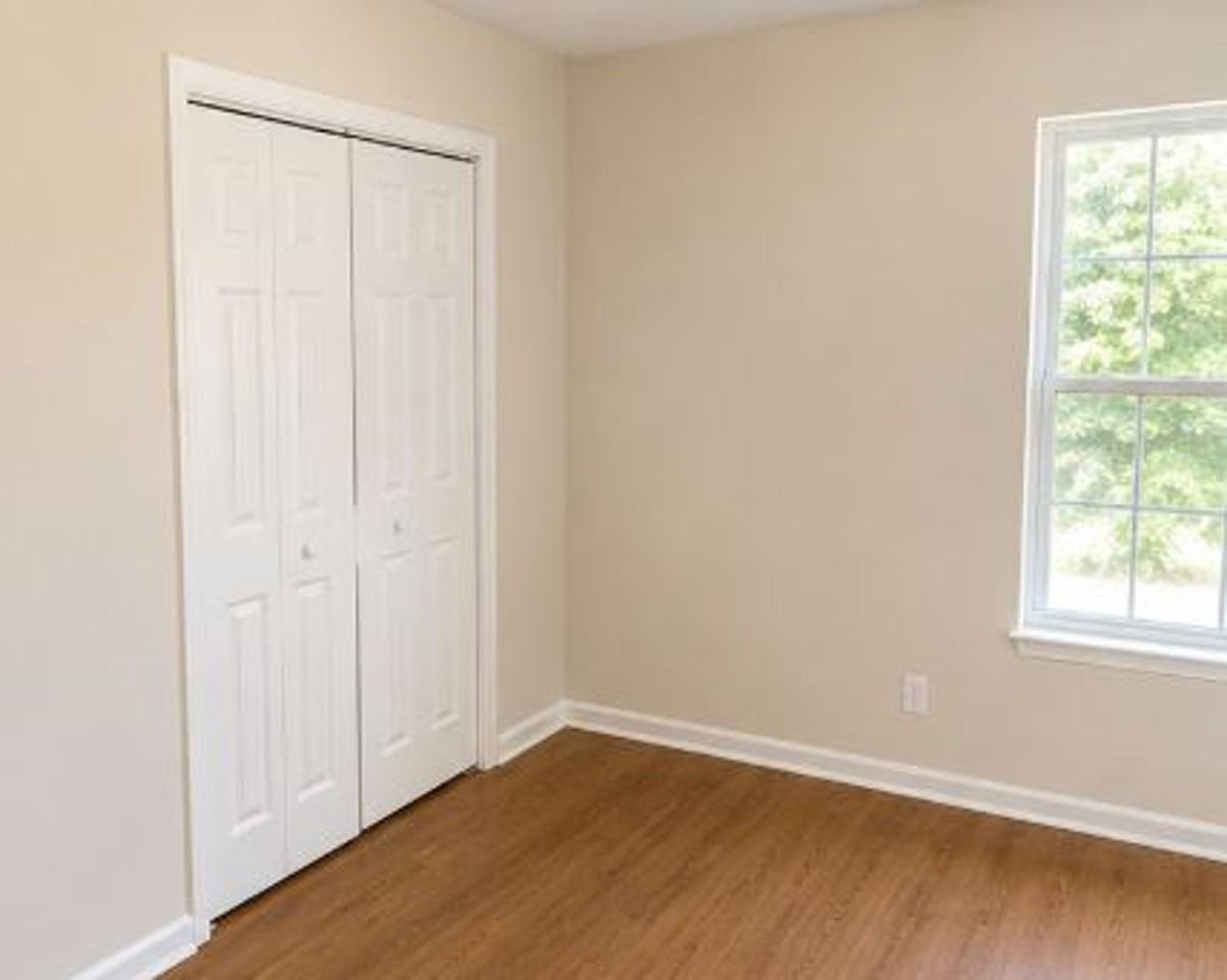 514 Madrin St - Photo 7 of 15
