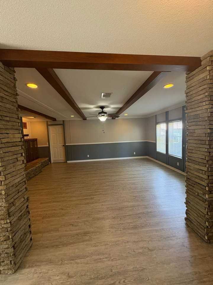 271 Bonner Rd - Photo 4 of 37