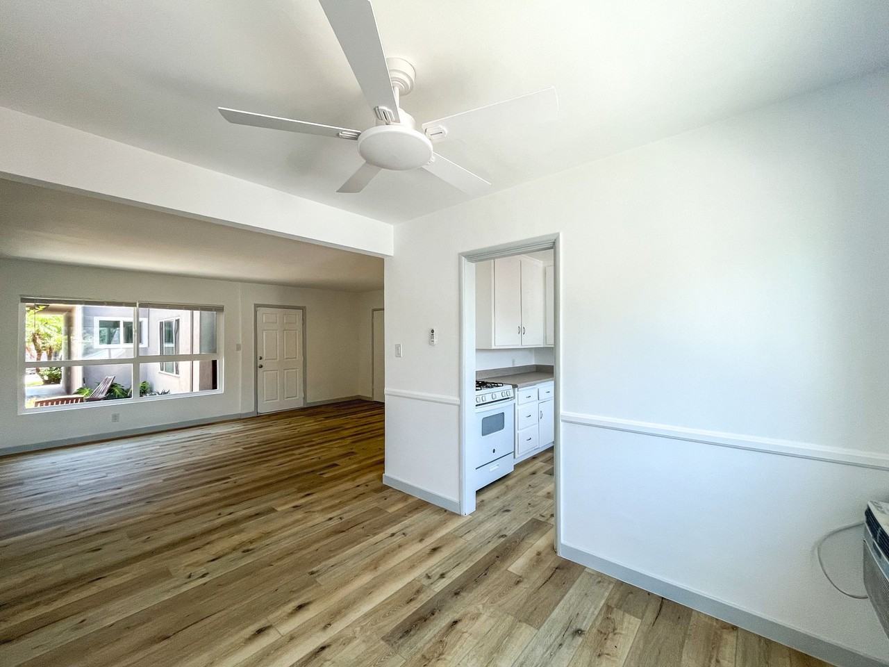 4028 Perlita Ave - Photo 5 of 14
