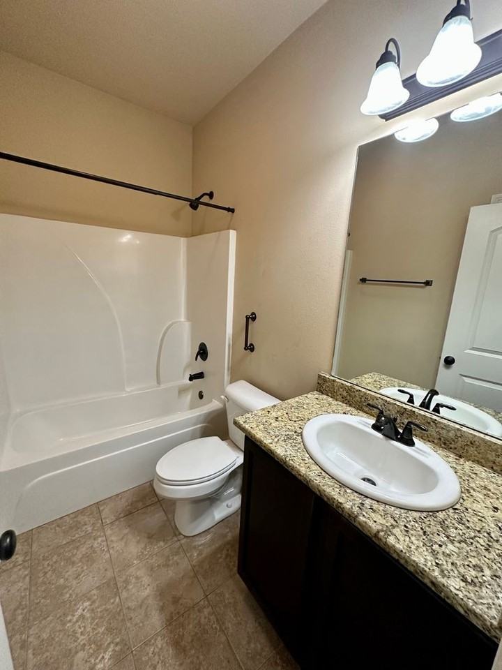 42537 Wynstone Dr - Photo 7 of 15