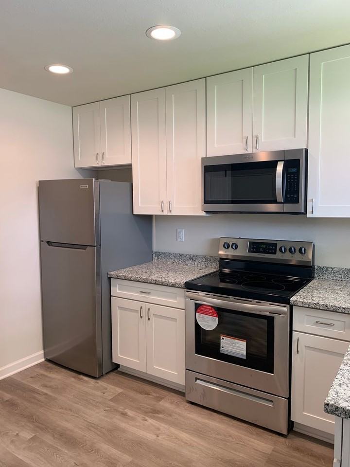 516 Live Oak Blvd - Photo 2 of 7