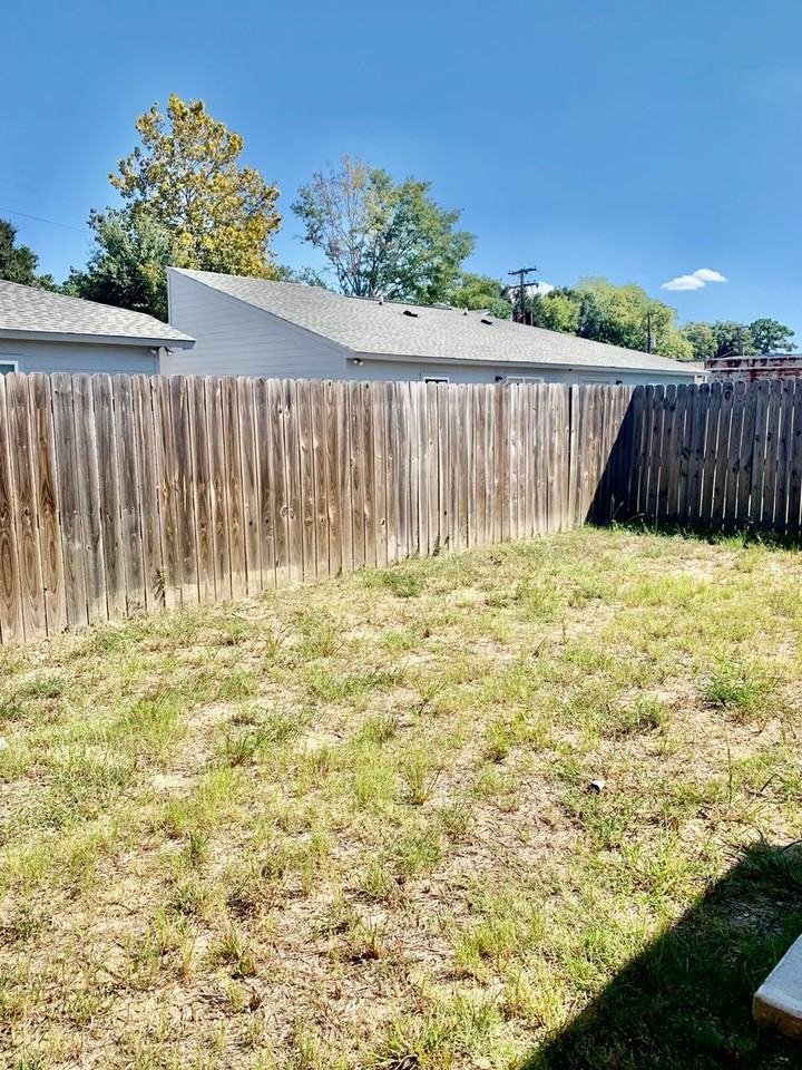 516 Live Oak Blvd - Photo 3 of 7