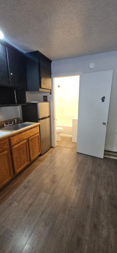 11840 Edmunds Dr - Photo 3 of 9