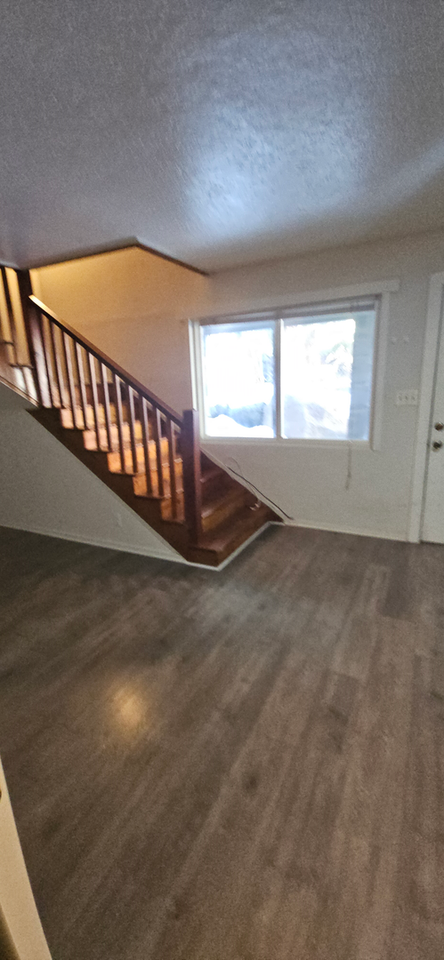 11840 Edmunds Dr - Photo 6 of 9