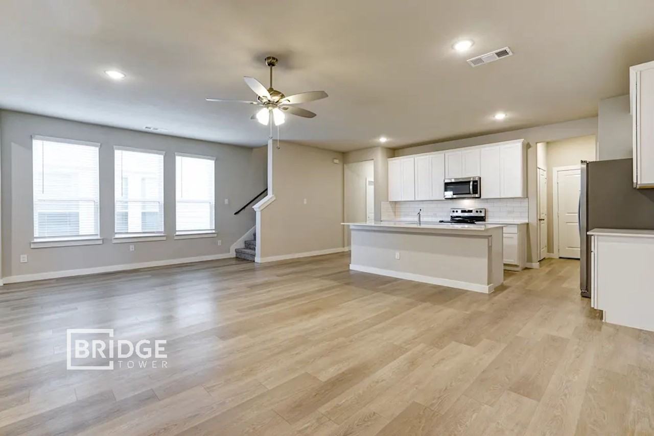 4217 Tobin Dr - Photo 2 of 15