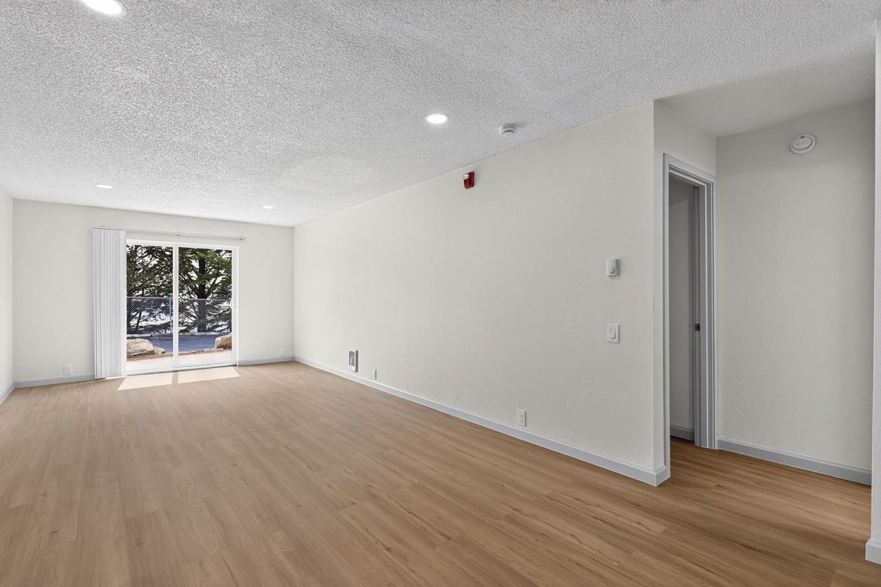 The Clover Apartments - Photo 7 of 42