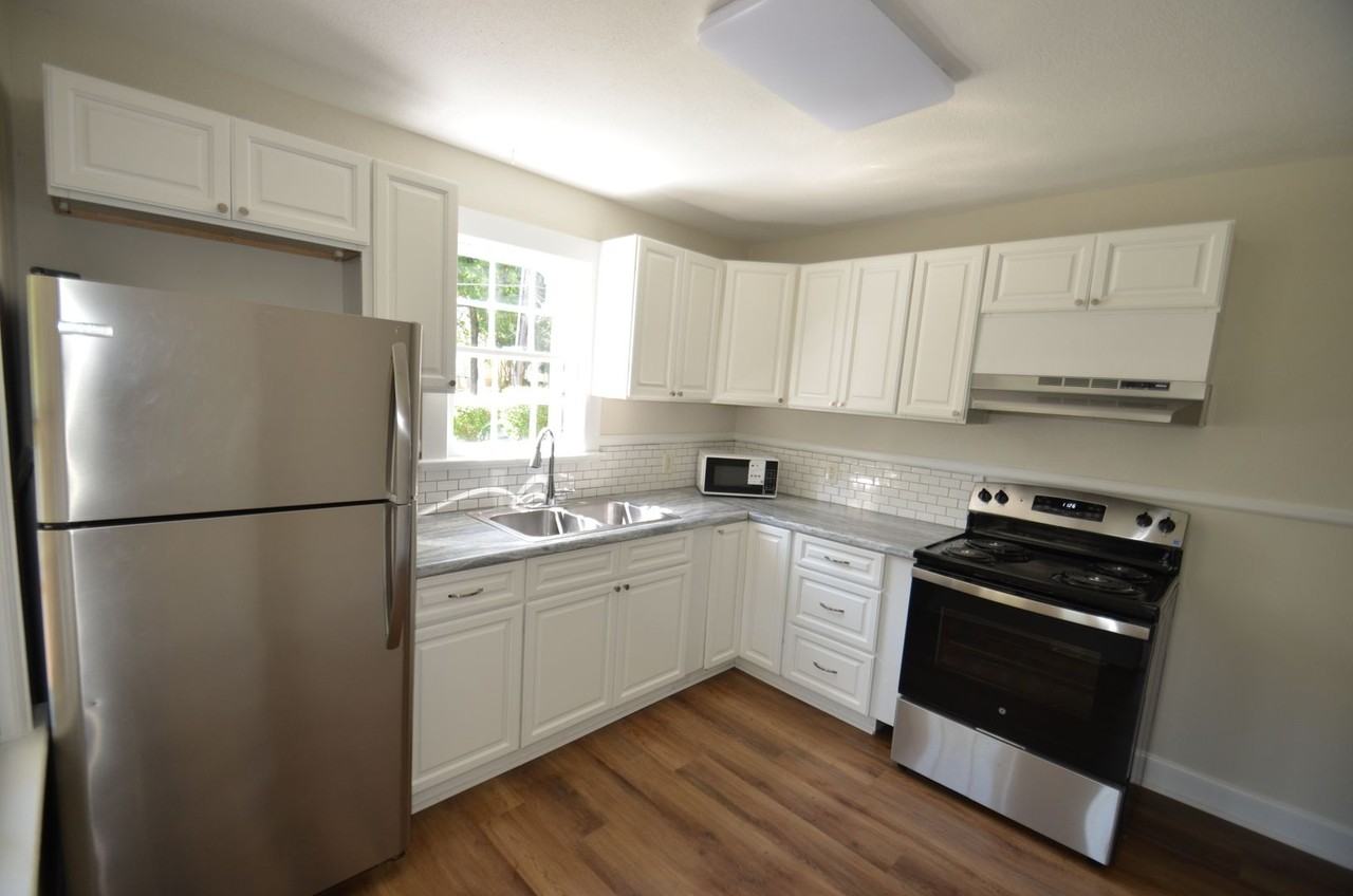 100 Caldwell St - Photo 2 of 18