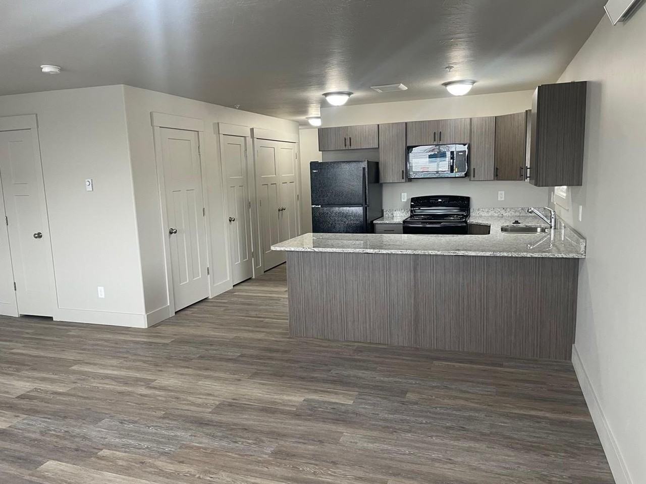 3562 E Gample Ave - Photo 4 of 8