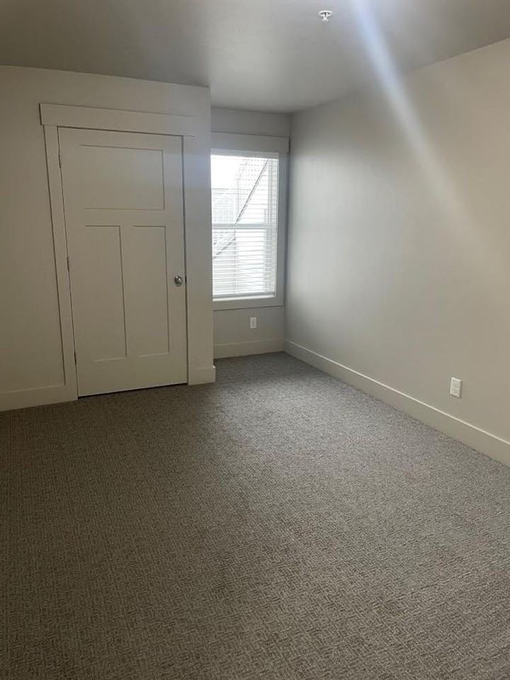 3562 E Gample Ave - Photo 6 of 8
