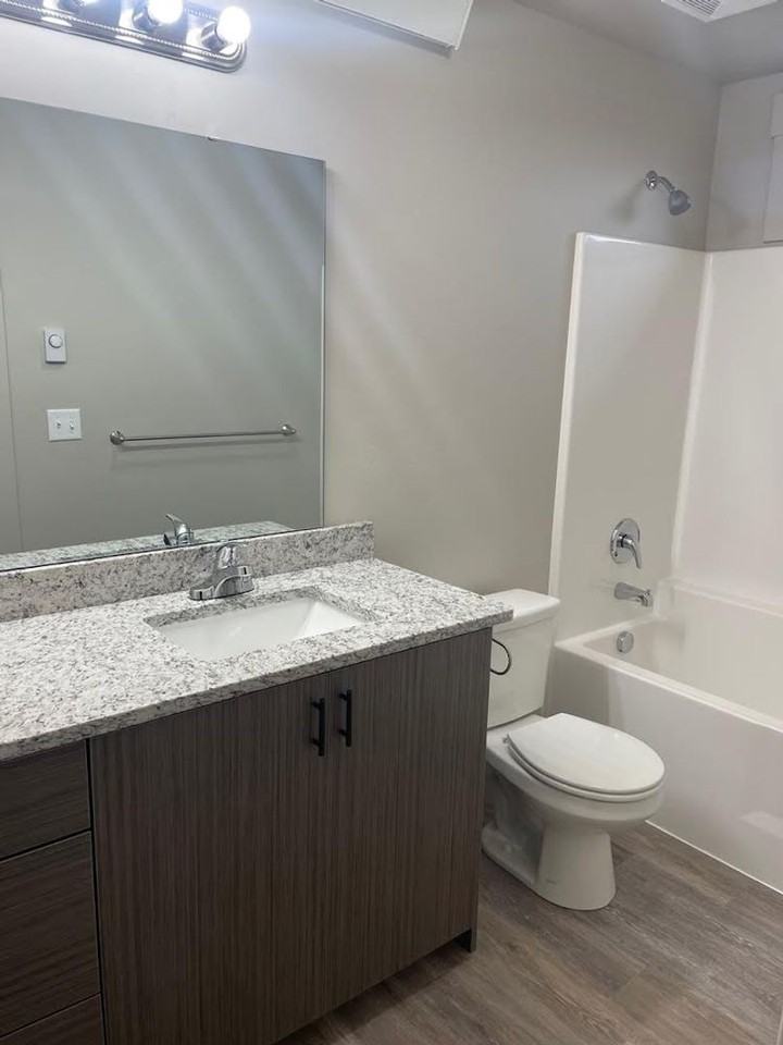 3562 E Gample Ave - Photo 7 of 8