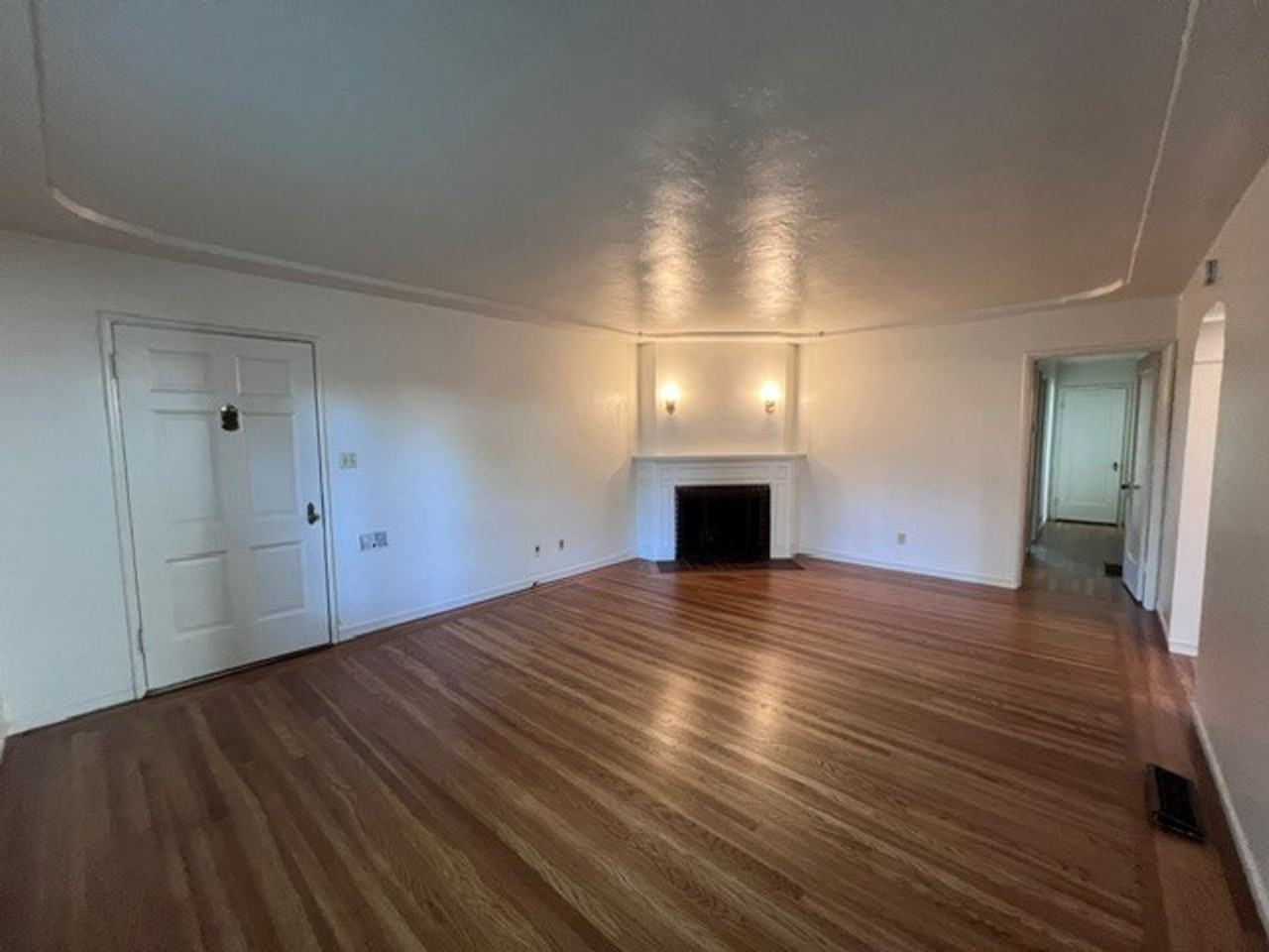 1036 10th Ave - Photo 2 of 34