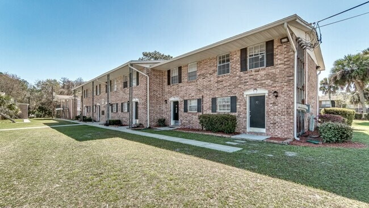 First Month's Rent $499 – Schedule Your Tour Today! - Photo 3 of 4