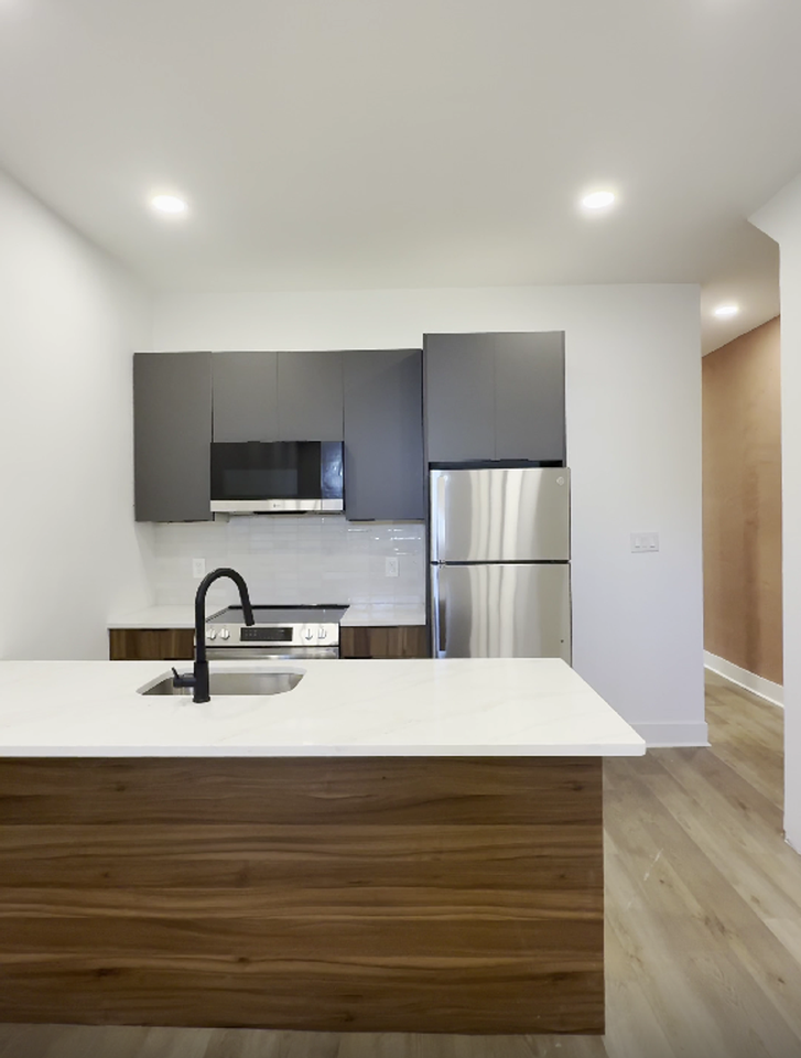2456 N 19th St - Photo 6 of 34
