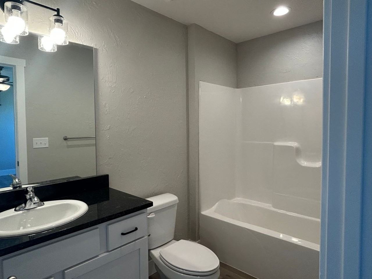 3781 W Freeman St - Photo 3 of 12