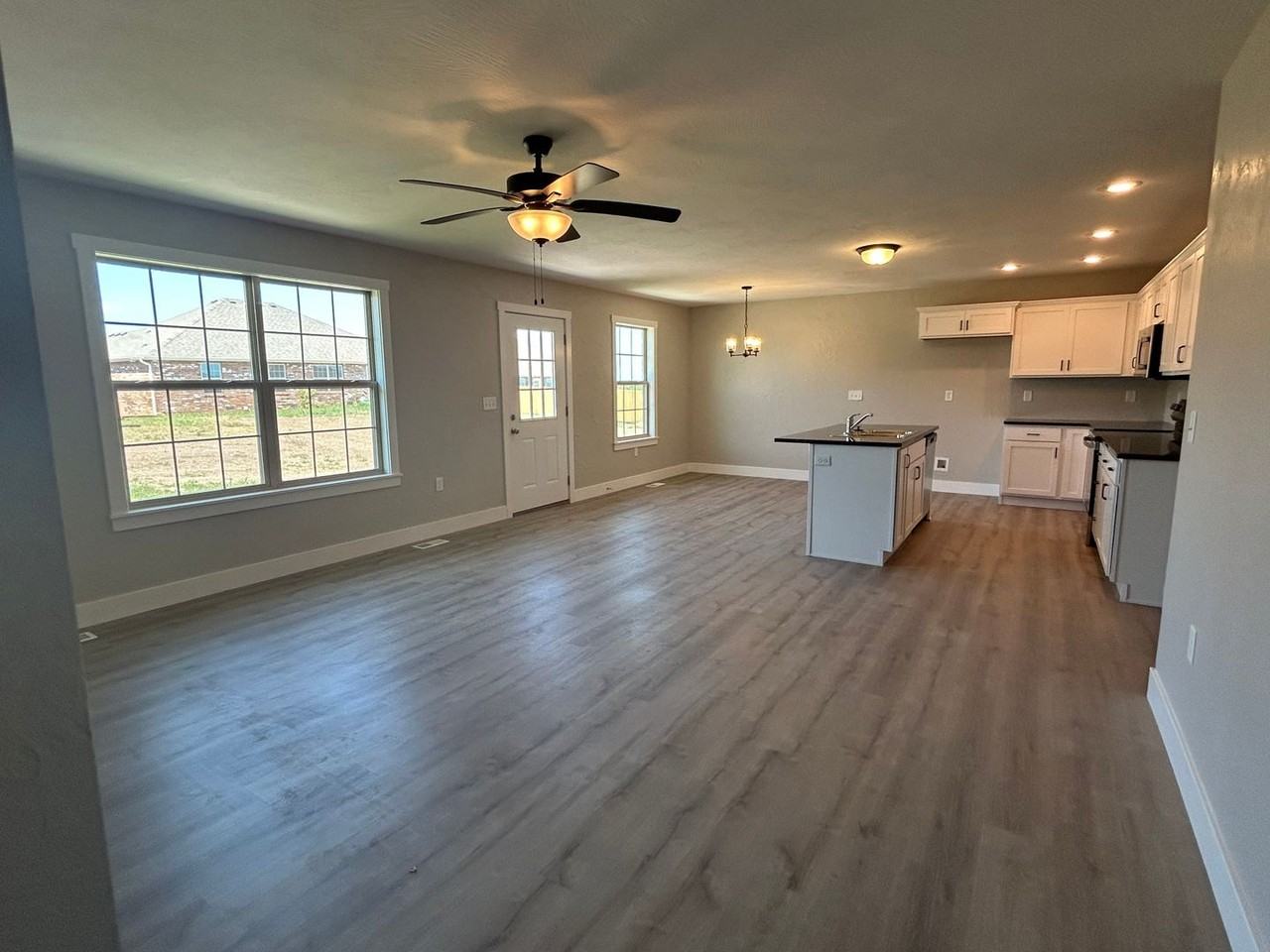 3781 W Freeman St - Photo 5 of 12