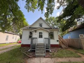 721 E Kemp Ave - Photo 1 of 1