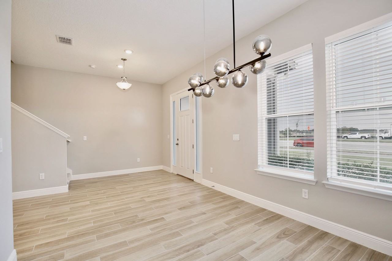 6491 Cyrils Dr - Photo 4 of 35