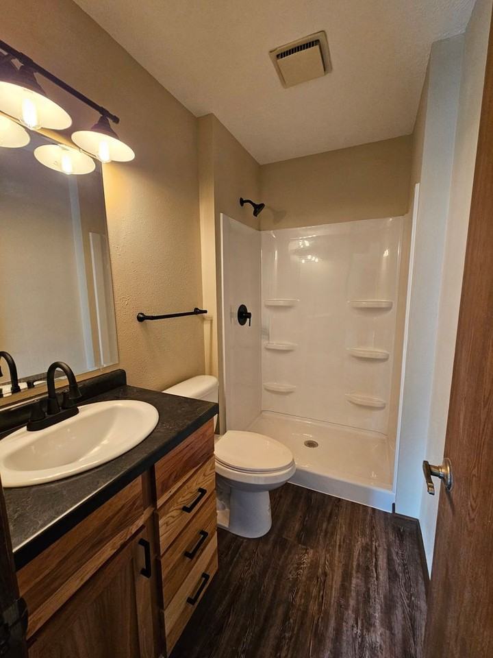 427 City Springs Ln - Photo 6 of 25