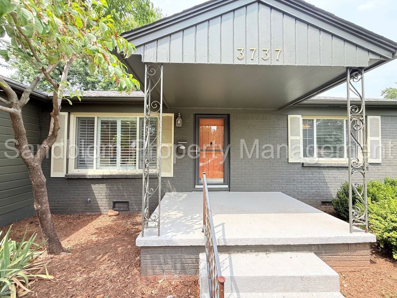 3737 E 37th Pl - Photo 2 of 26