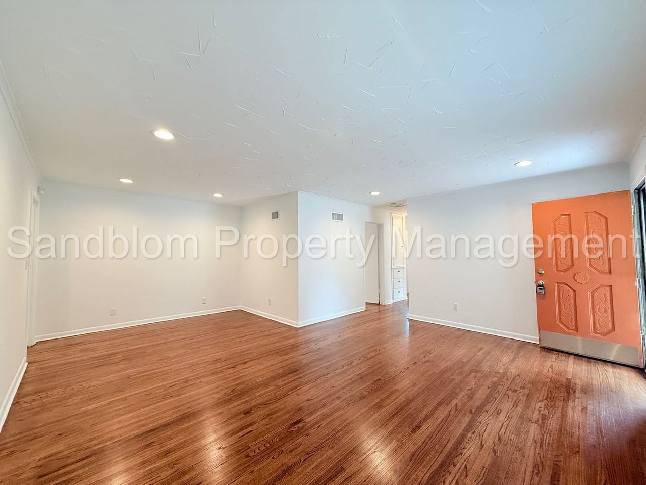 3737 E 37th Pl - Photo 5 of 26