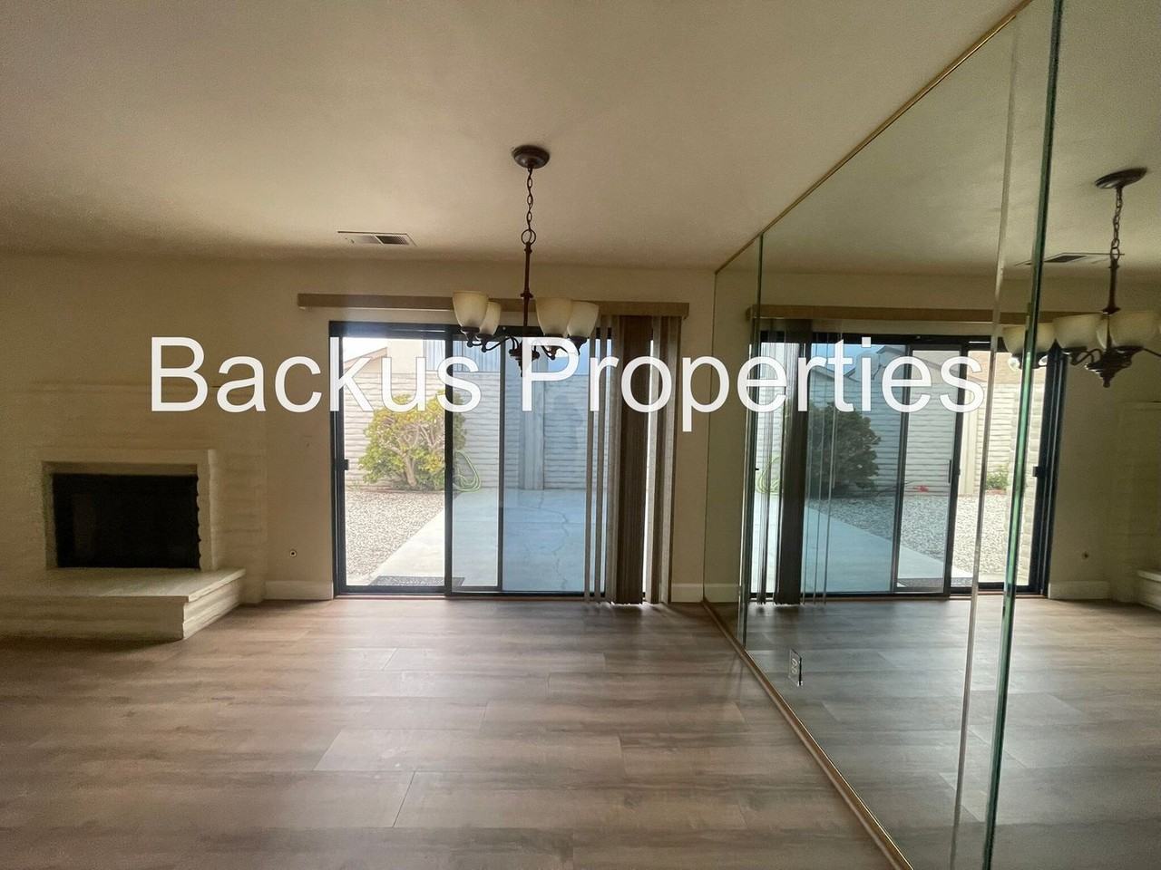 525 Victor St - Photo 5 of 16