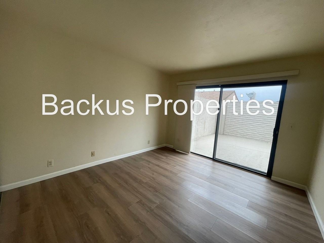 525 Victor St - Photo 6 of 16