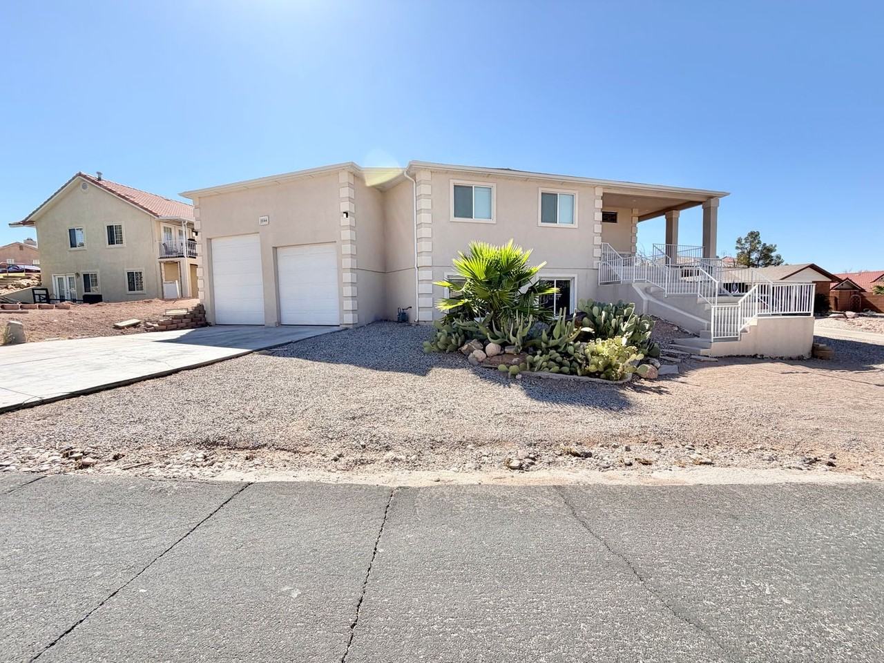 2044 Sherman Rd - Photo 2 of 36