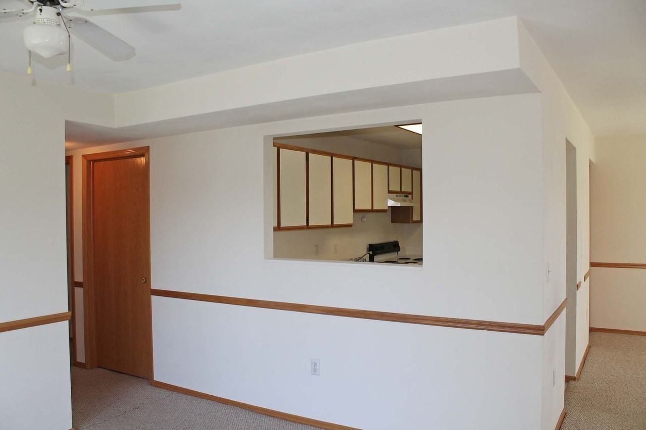 3422 Midvale Dr #2 - Photo 6 of 10