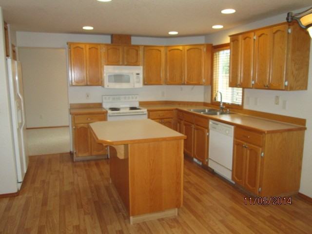 3310 Ne 164th Ct - Photo 6 of 36
