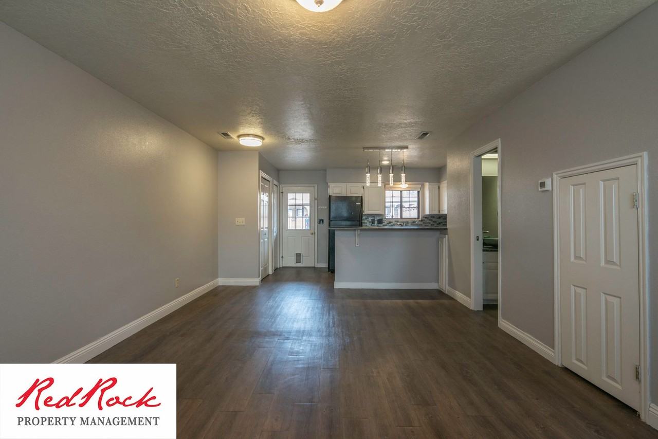 1766 W 1020 N #129 - Photo 3 of 50