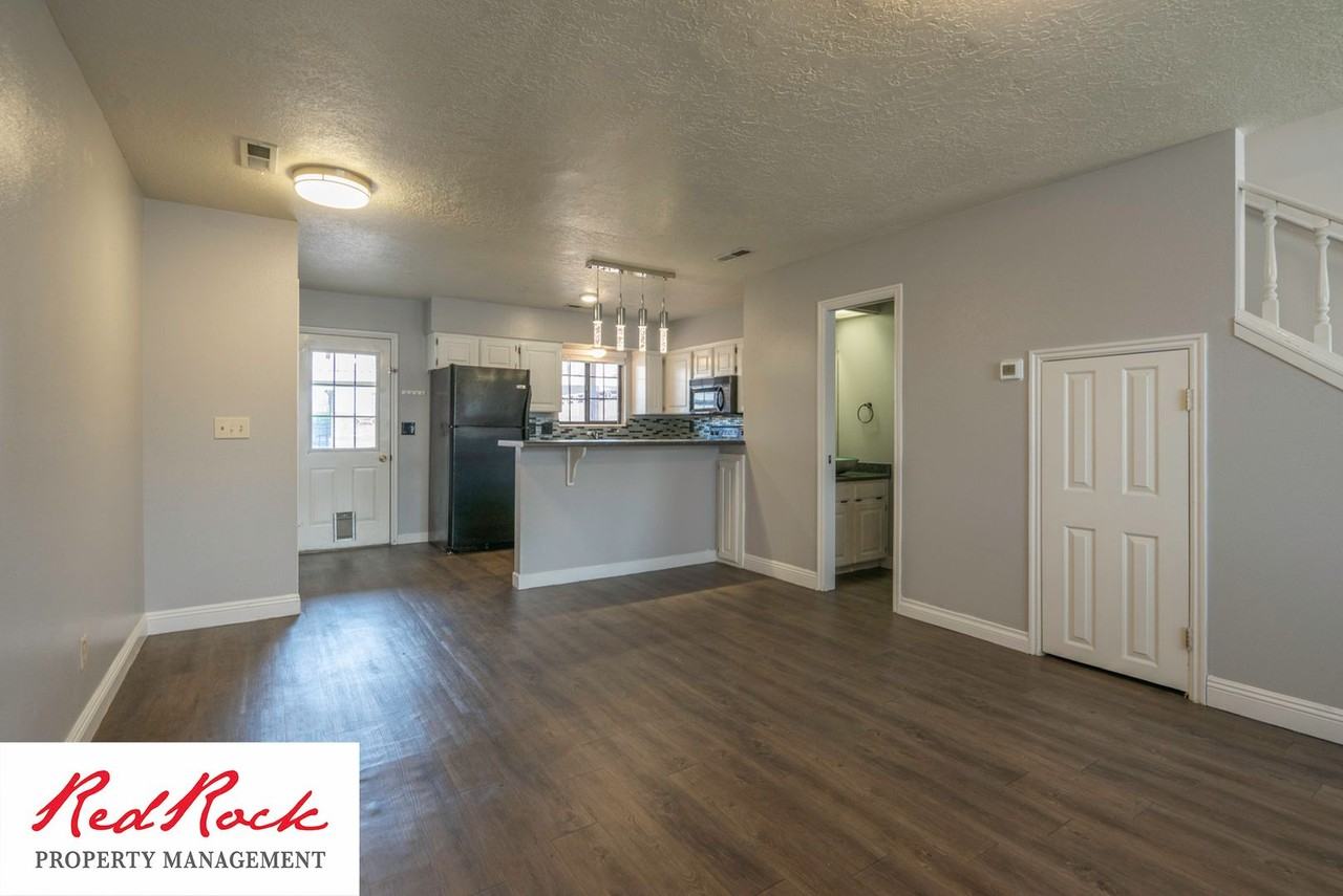 1766 W 1020 N #129 - Photo 4 of 50