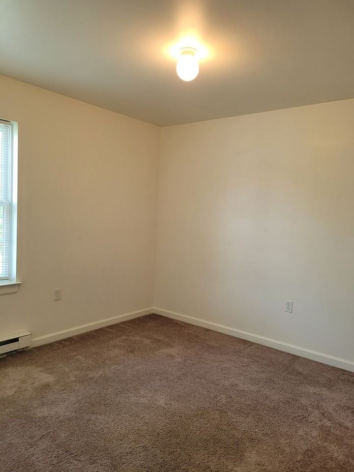 1419 Doron Dr Apt 2a #2A - Photo 6 of 11