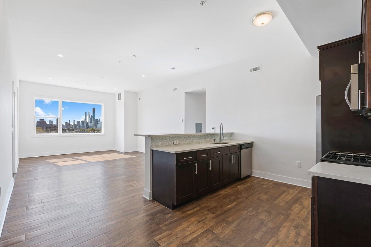 The Hudson Lofts - Photo 6 of 19