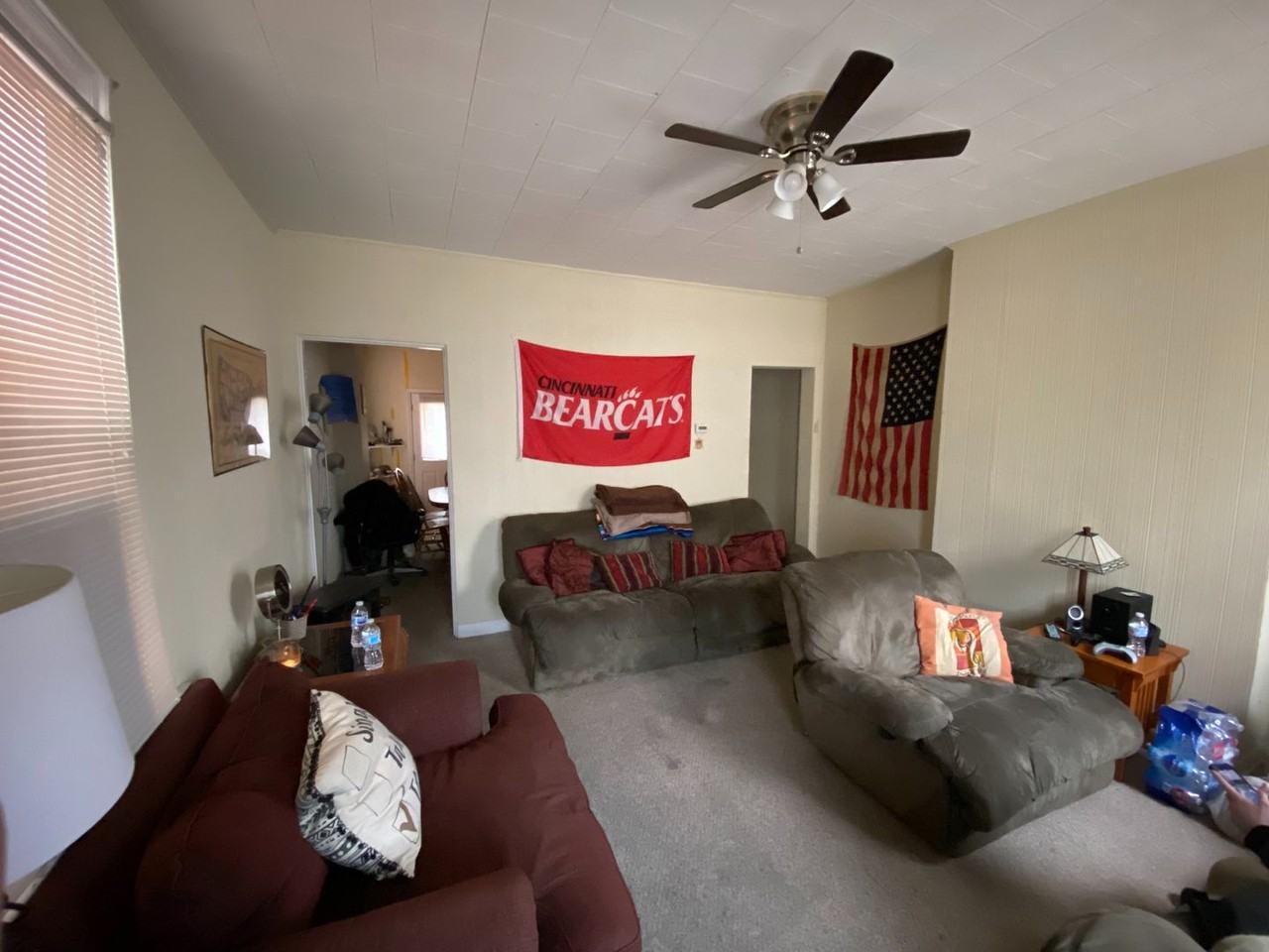 311 E University Ave - Photo 2 of 12
