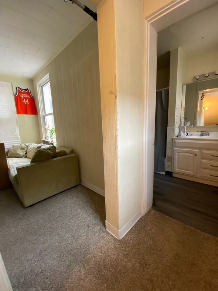 311 E University Ave - Photo 6 of 12