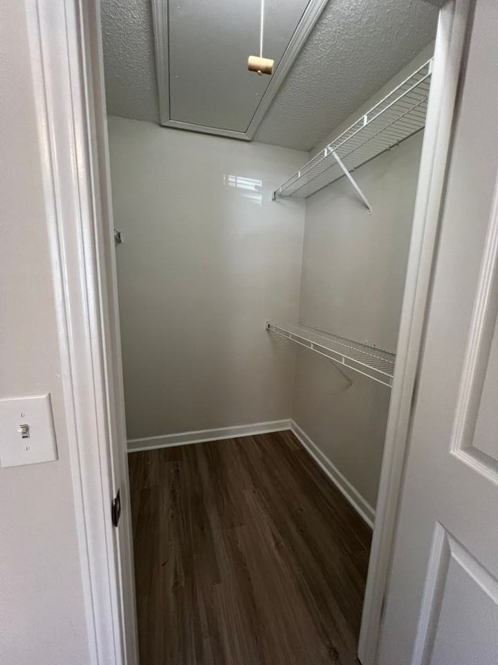 122 Springwood Ln - Photo 6 of 12
