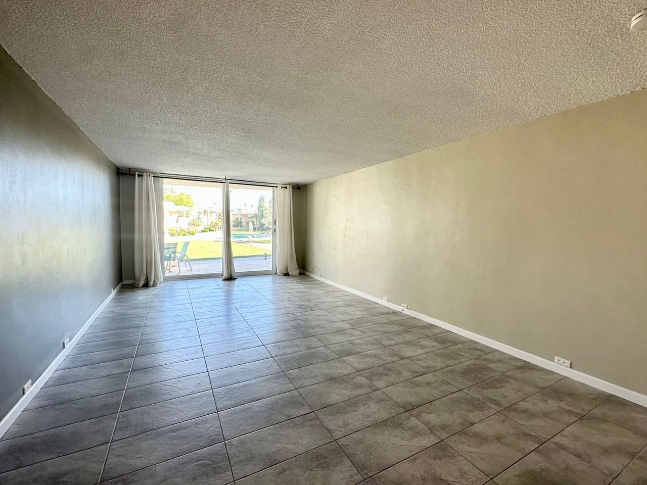 200 Camino Norte - Photo 3 of 32