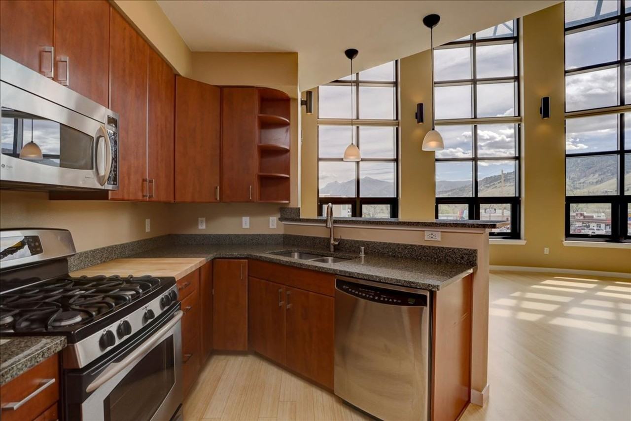 4520 Broadway St #206 - Photo 2 of 38