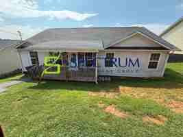 featured image of 3295 Parker Blvd
